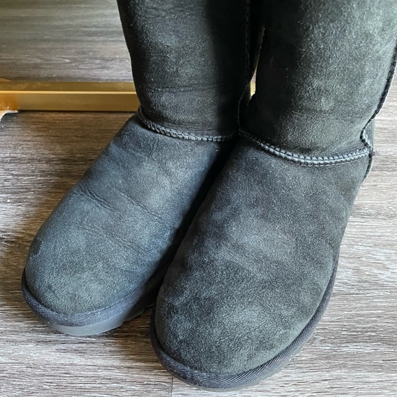 UGG classic tall II boot - Picture 6 of 7